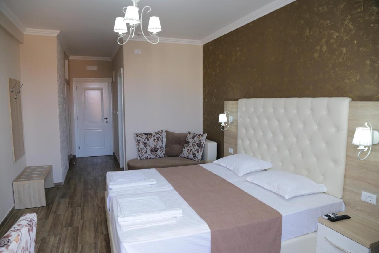 Metropolis Hotel Ulcinj Eksteriør billede