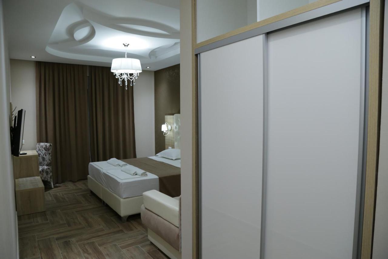 Metropolis Hotel Ulcinj Eksteriør billede