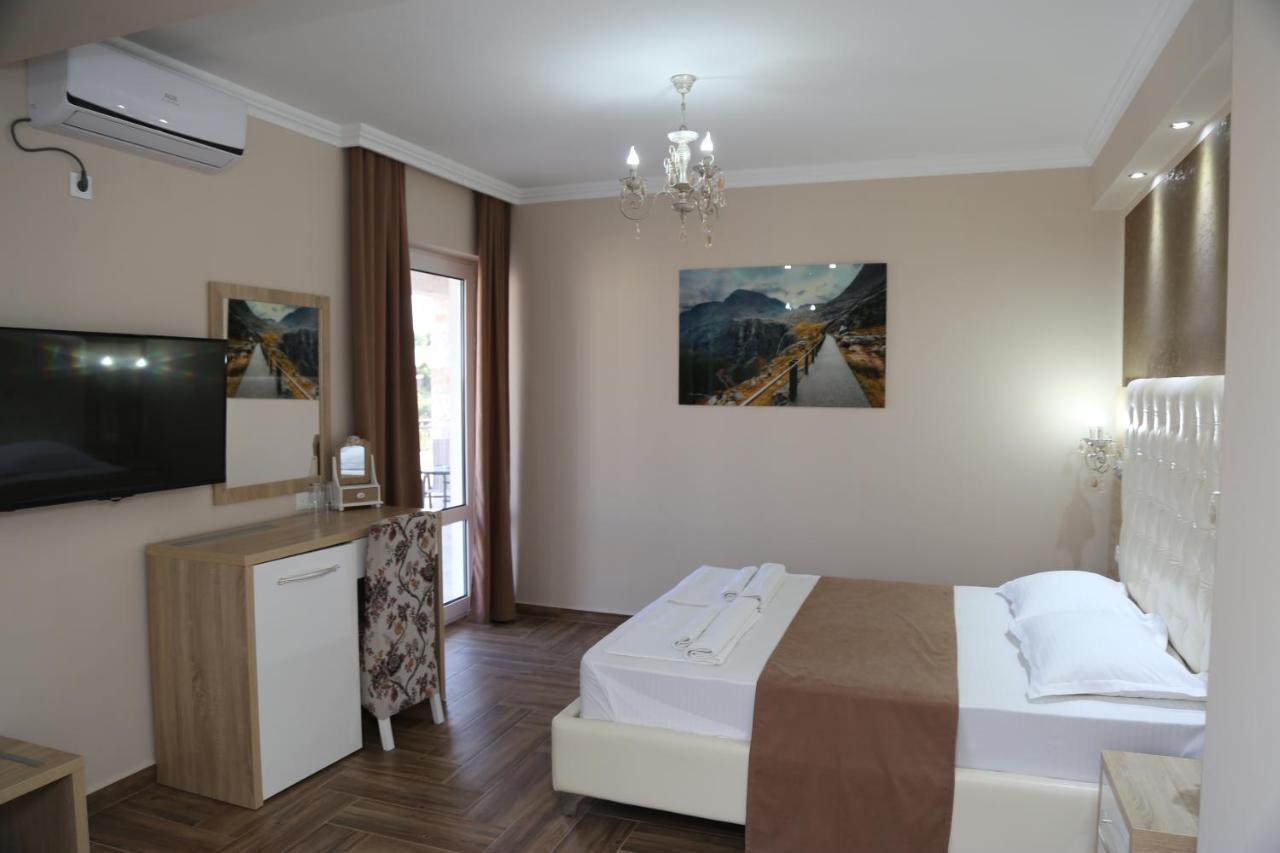 Metropolis Hotel Ulcinj Eksteriør billede