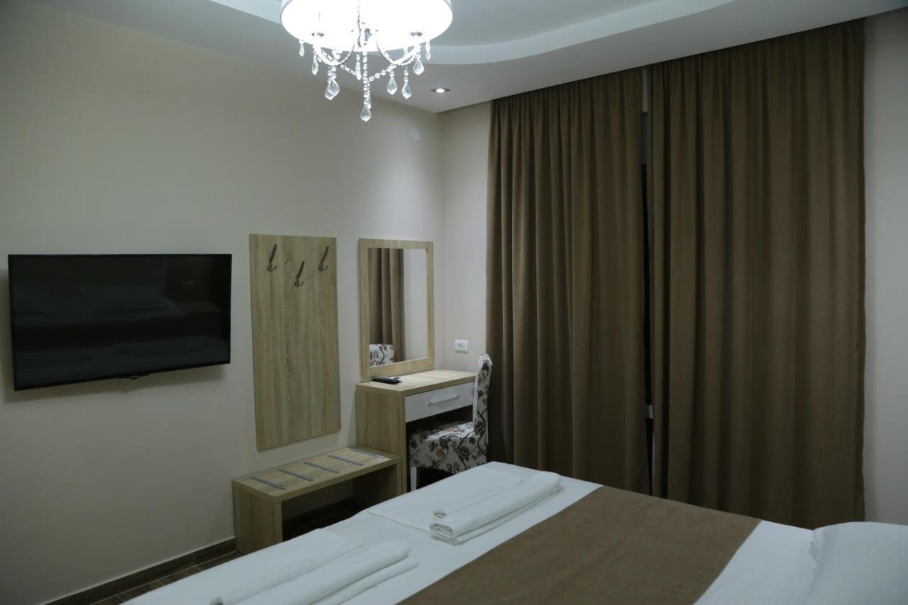 Metropolis Hotel Ulcinj Eksteriør billede