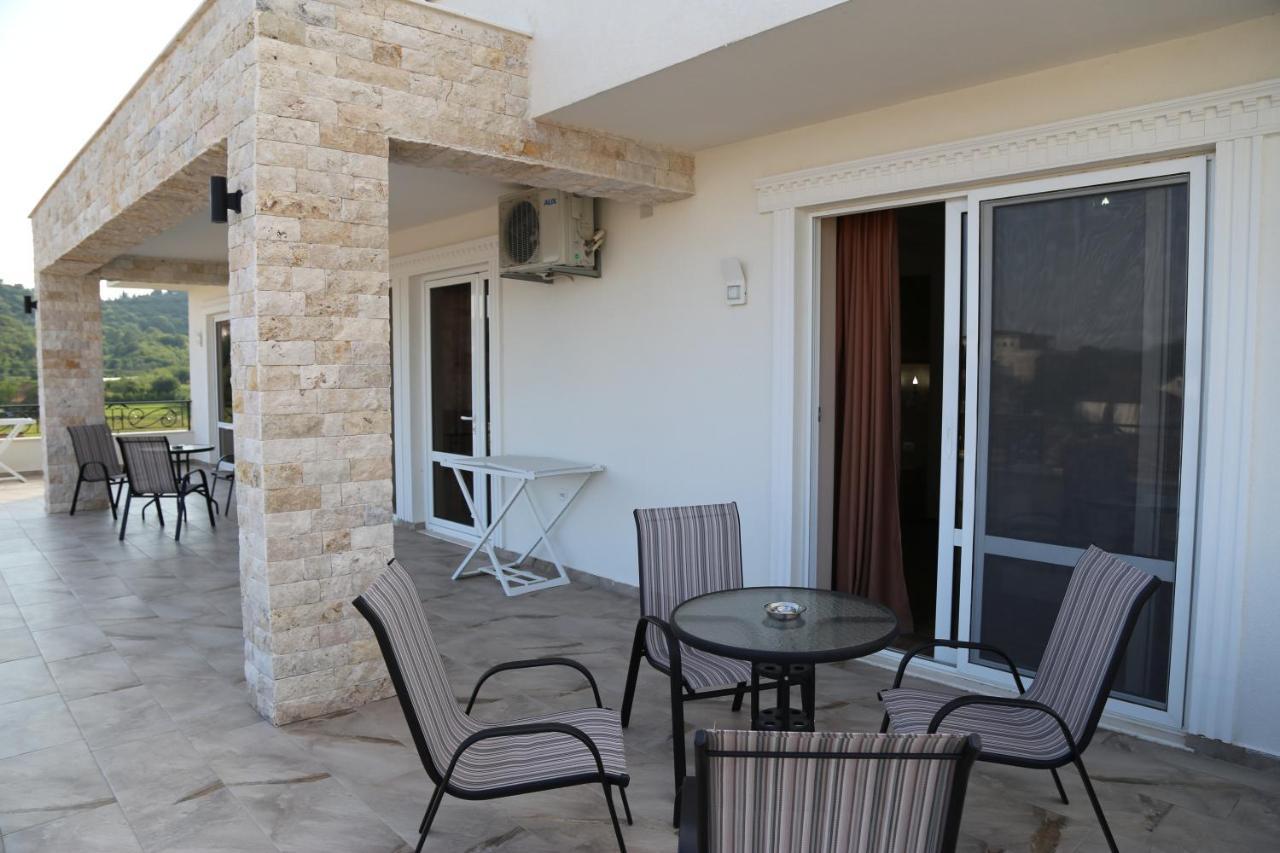 Metropolis Hotel Ulcinj Eksteriør billede