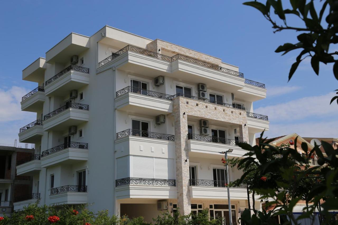 Metropolis Hotel Ulcinj Eksteriør billede