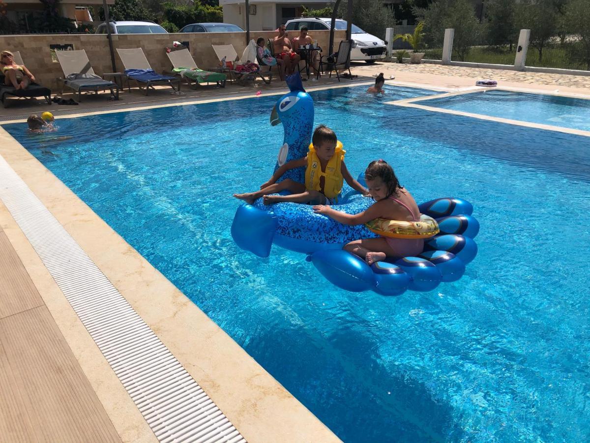 Metropolis Hotel Ulcinj Eksteriør billede